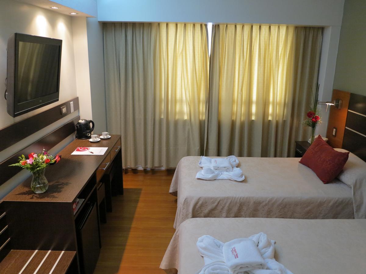 Hotel Corregidor Ла Плата Екстериор снимка